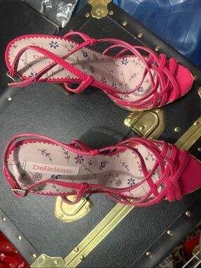 Delicious fuchsia strappy heeled sandals